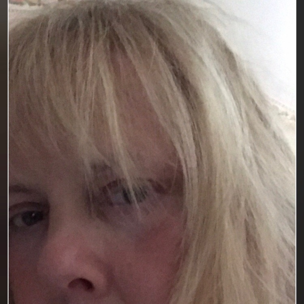 Meet your Posher, Pamela